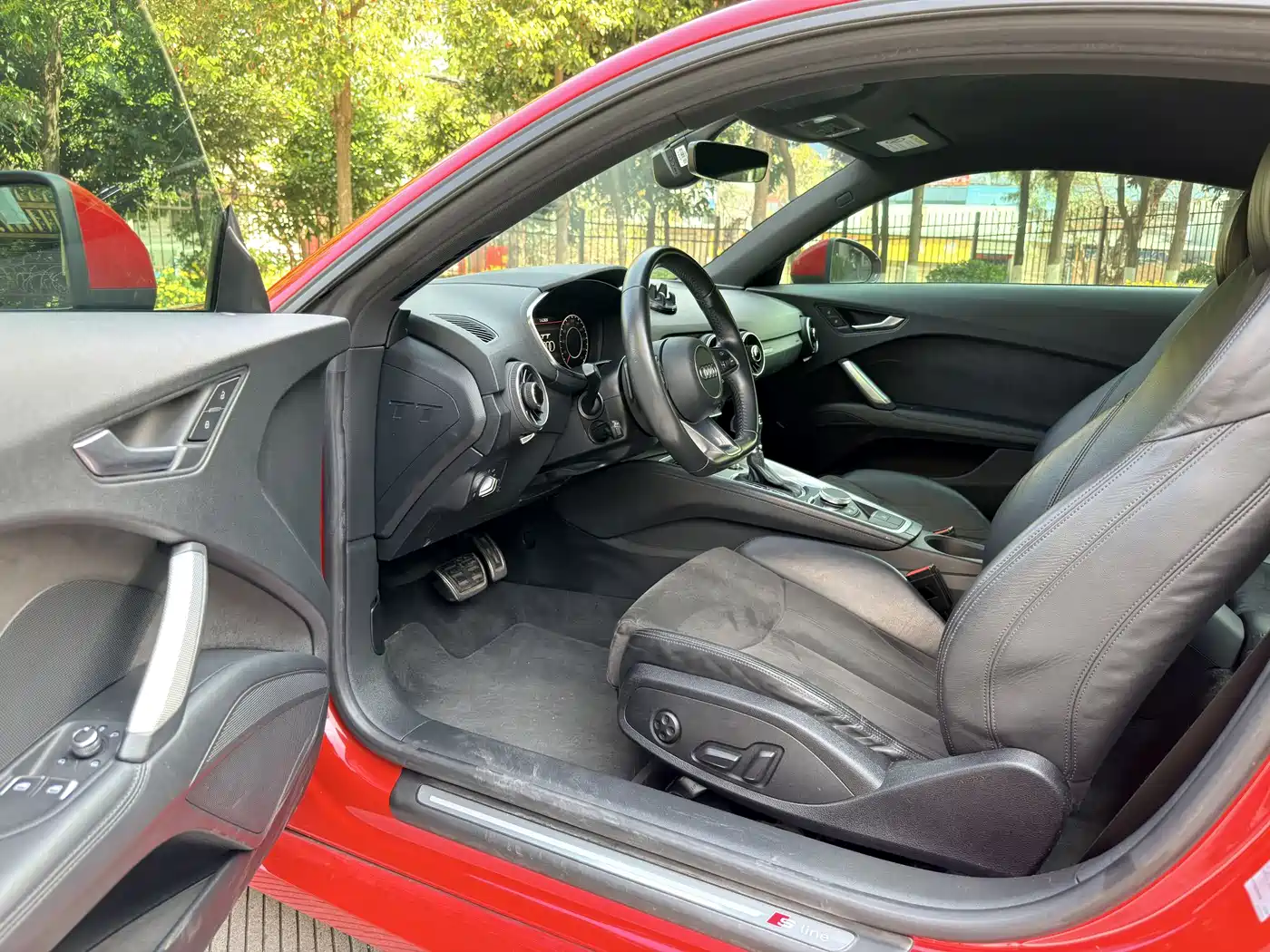Audi TT 2015 TT Coupe 45 TFSI фото 7