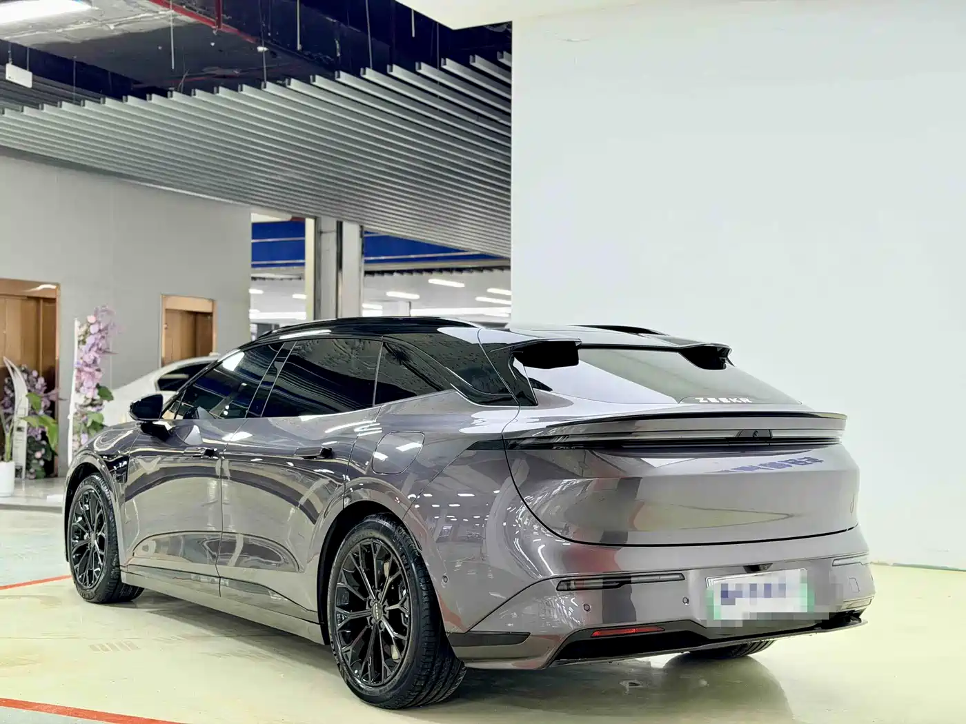 ZEEKR EXTREME KRYPTON 007GT