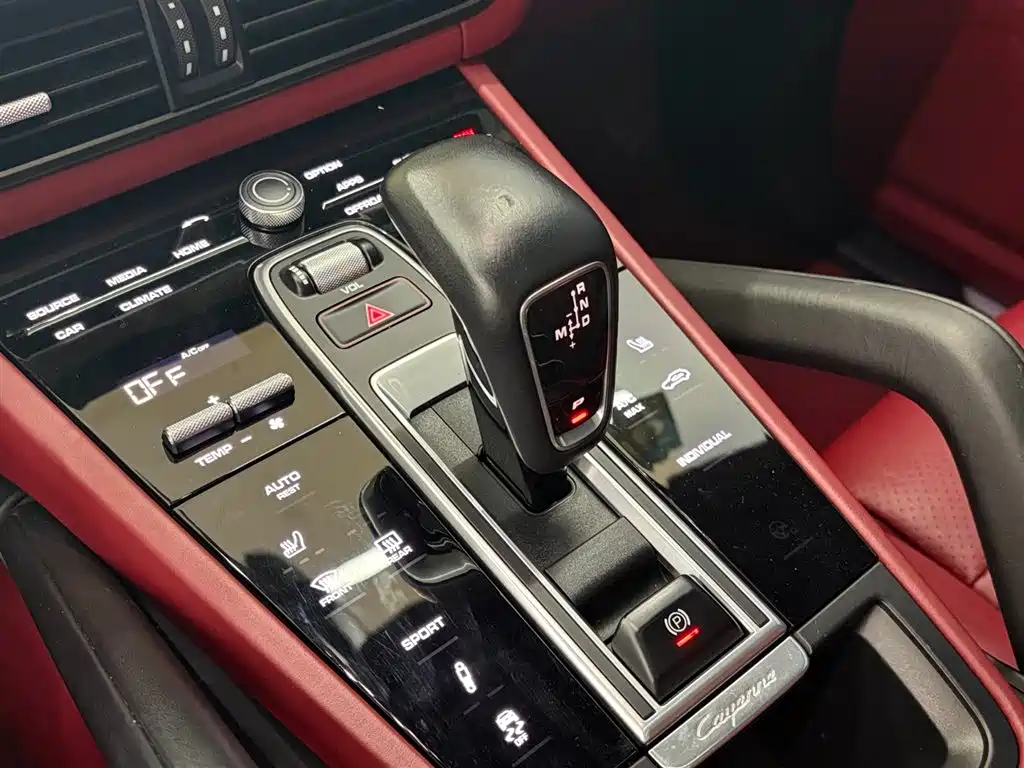 Porsche Cayenne 2019 Cayenne 3.0T фото 8