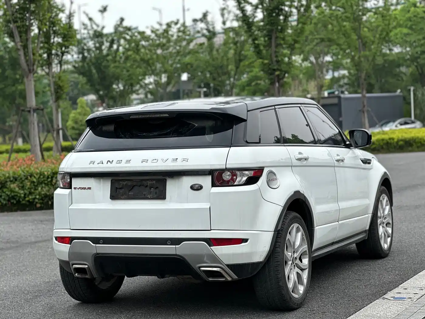 Land Rover Range Rover Evoque (Import) 2013 2.0T 5-door Dynamic Edition фото 6