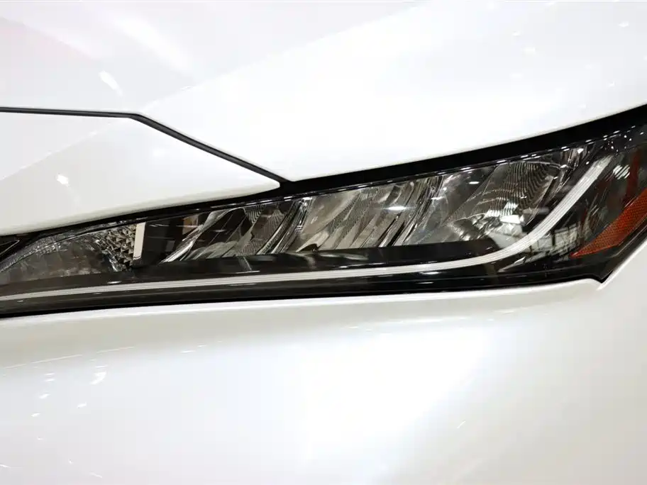 Toyota Venza 2023 2.0L CVT FWD Luxury фото 7