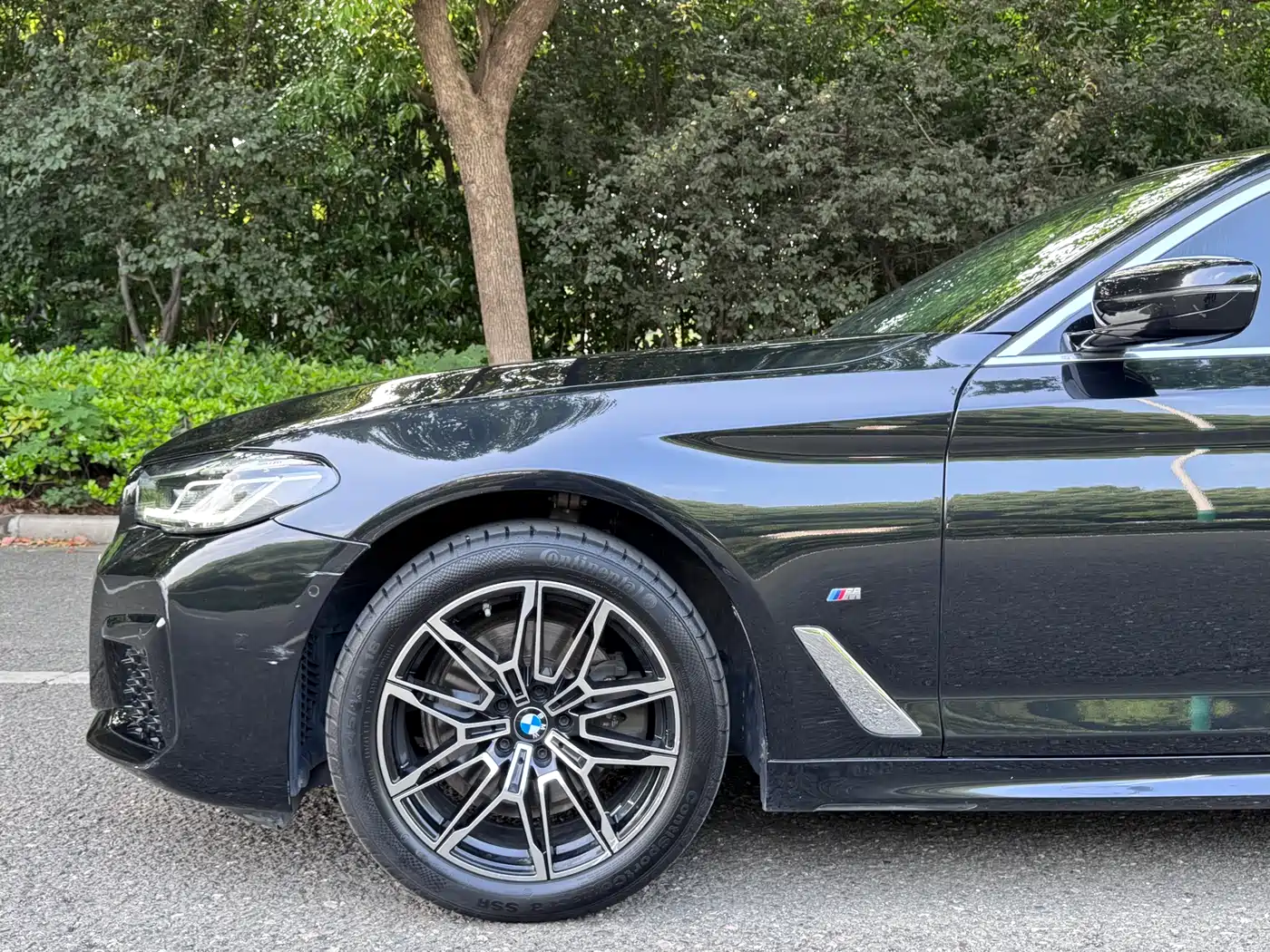 BMW 5 Series 2022 525Li M Sport Package фото 18