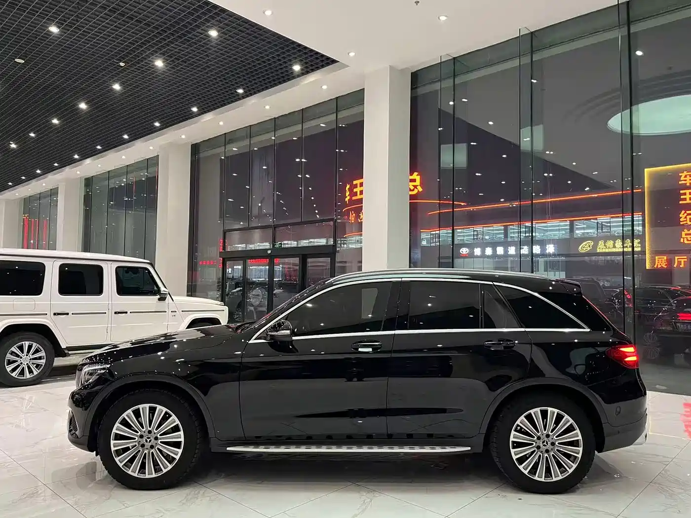 Mercedes-Benz GLC 2017 GLC 200 4MATIC фото 4
