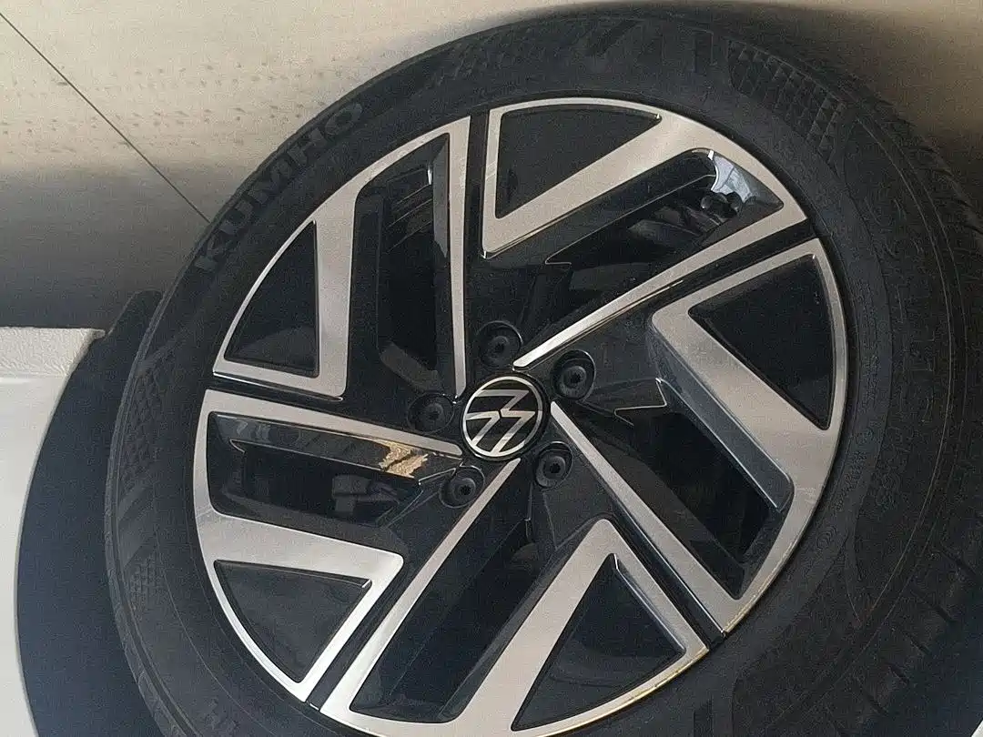 Volkswagen Sagitar 2024 300TSI DSG Flying Edition фото 11