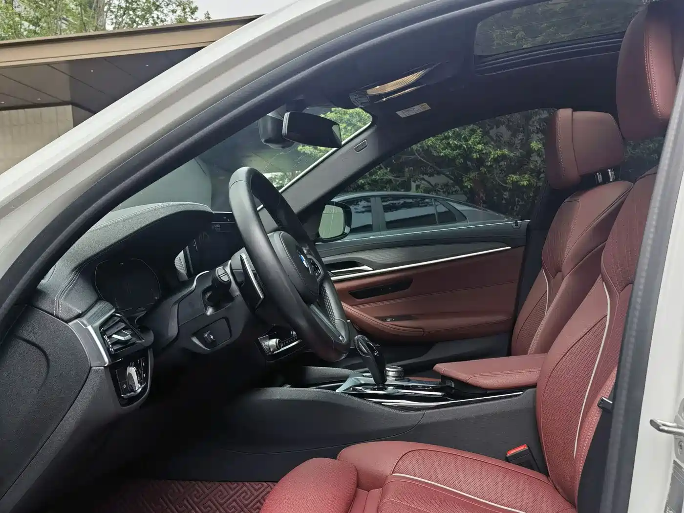 BMW 5 Series 2021 530Li Premium M Sport Package фото 27