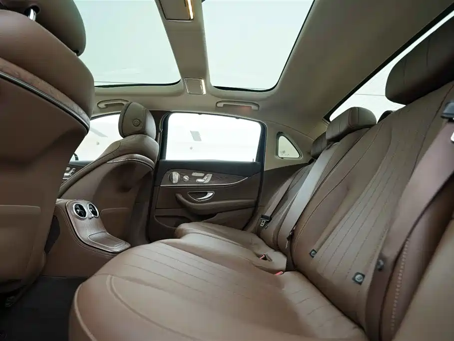 Mercedes-Benz E-Class 2022 Facelift E 300 L Luxury Style фото 19