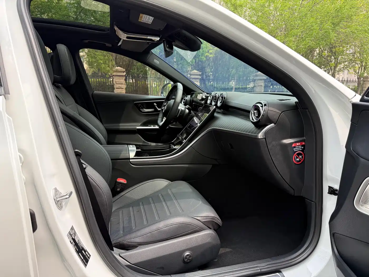 Mercedes-Benz C-Class 2023 Facelift C 260 L Night Sport Edition фото 11