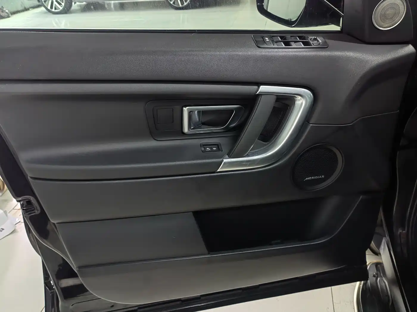 Land Rover Discovery Sport 2019 240PS SE Edition China V фото 6