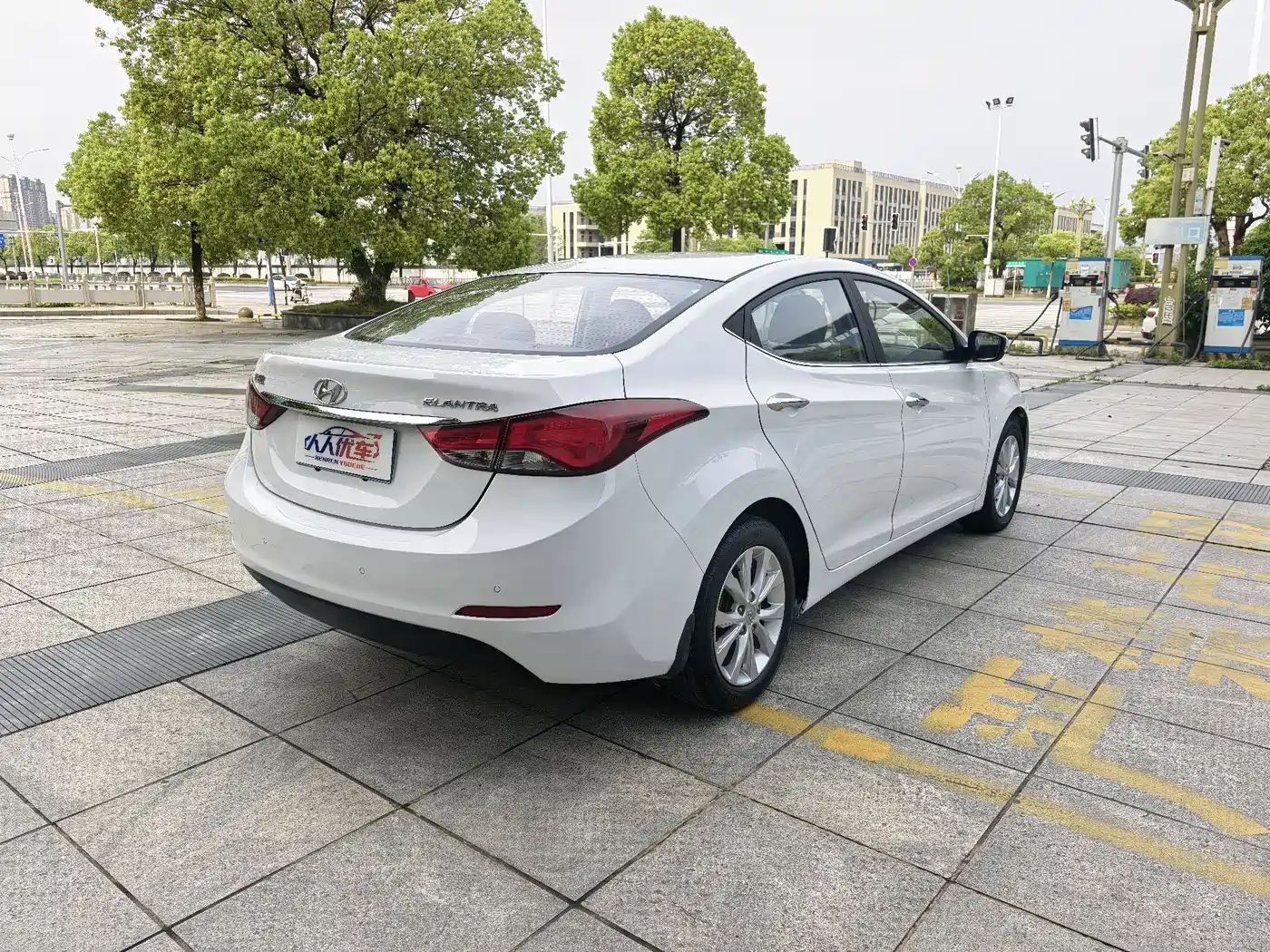 Hyundai Langdong 2016 1.6L Automatic Smart Edition фото 4