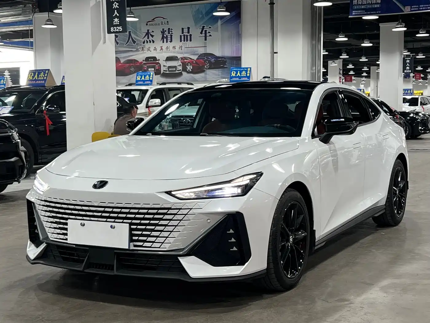 CHANGAN UNI-V