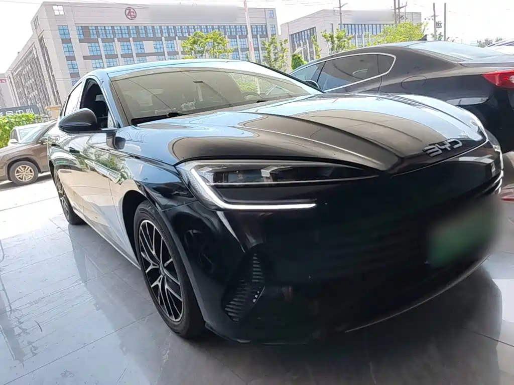 BYD Seal 2024 2024 Glory Edition DM-i 1.5L 121km Luxury