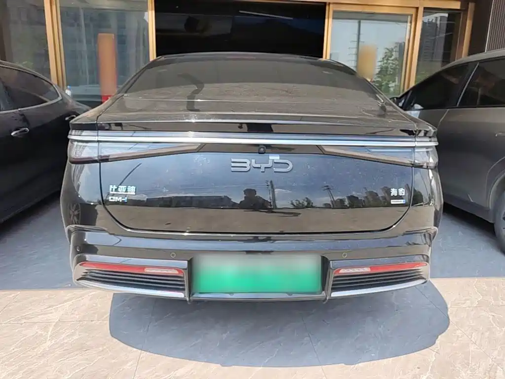 BYD Seal 2024 2024 Glory Edition DM-i 1.5L 121km Luxury