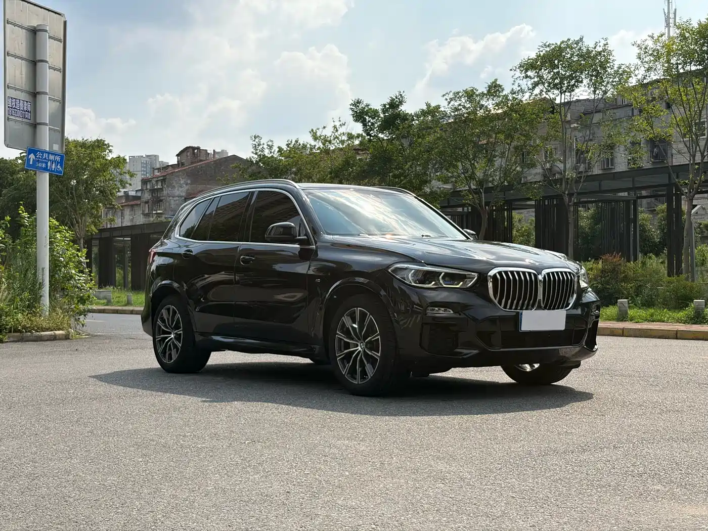 Photo 3 - BMW X5 (Import)