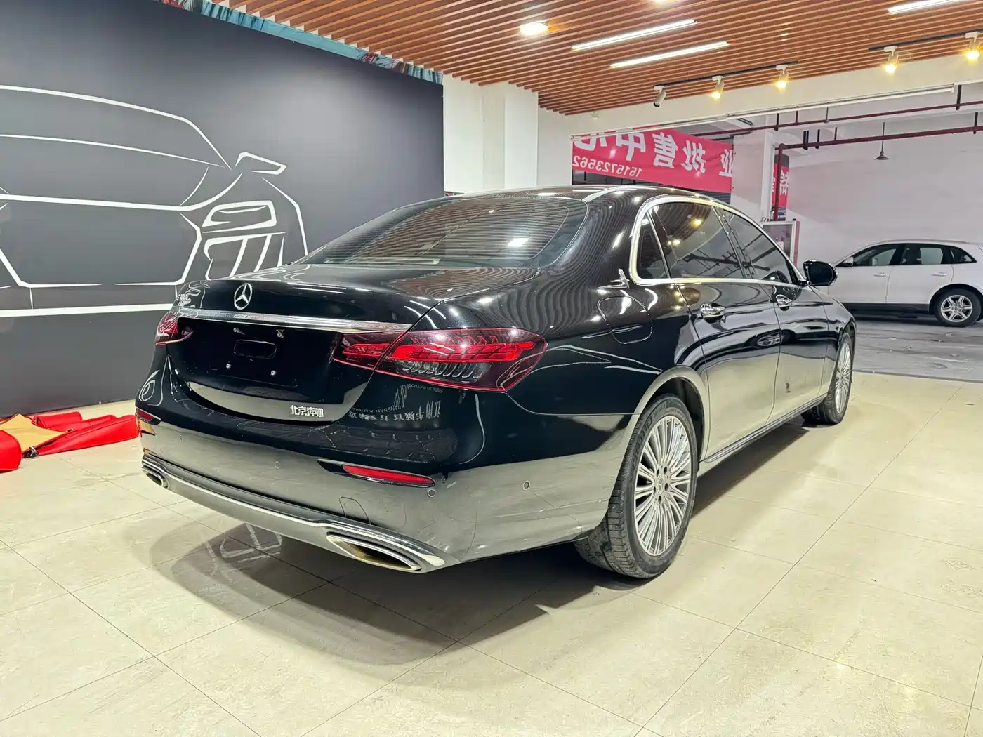 Mercedes-Benz E-Class 2023 E 300 L Fashion фото 6
