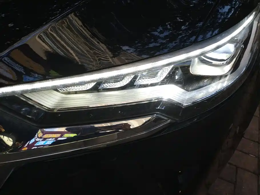 Hongqi HS5 2022 2.0T Smart Connect Premium Edition фото 5