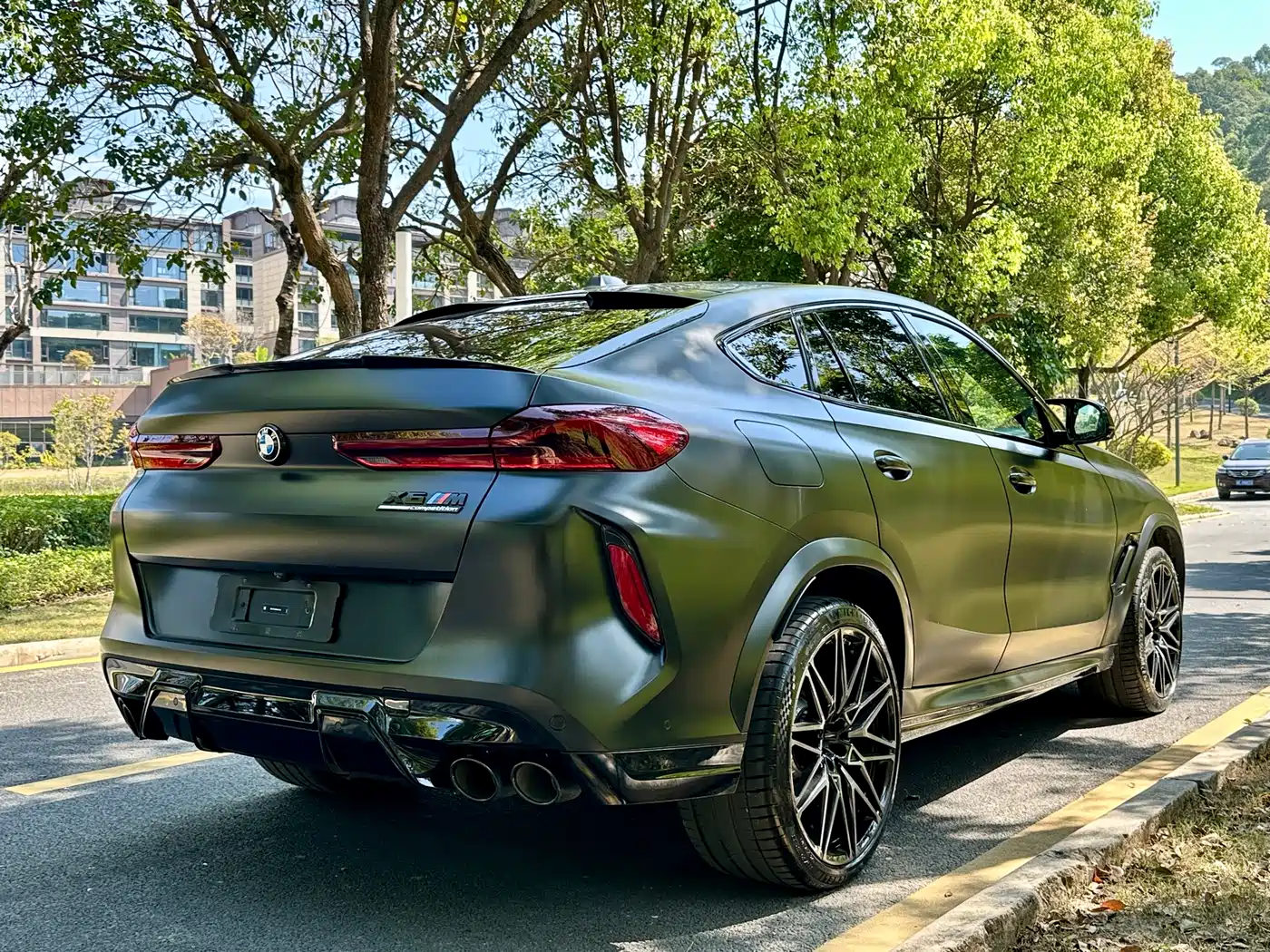 BMW X6 M 2023 Model X6 M Thunder Edition фото 8