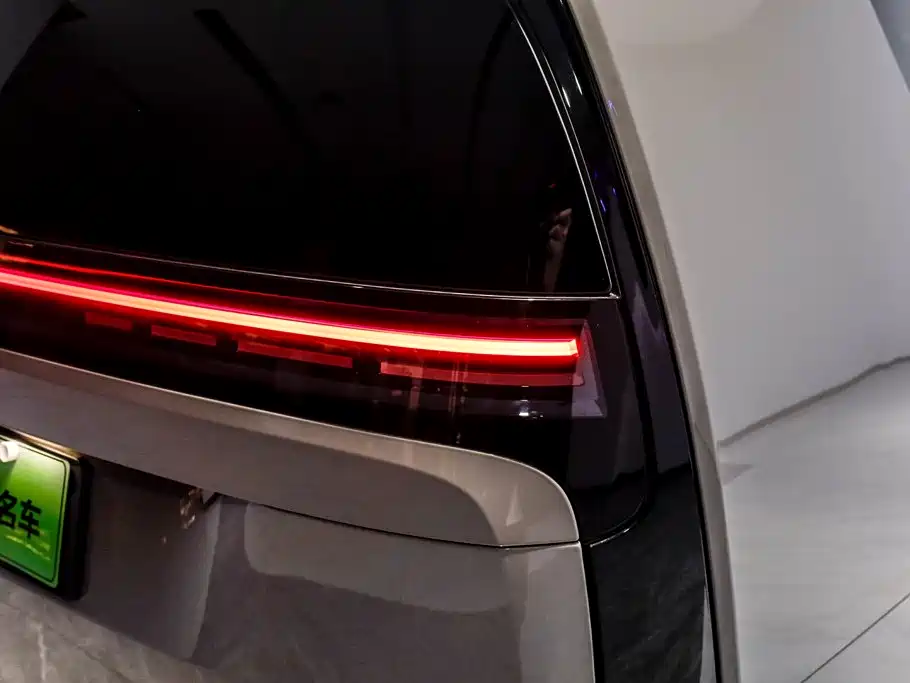 Li Auto MEGA 2024 2024 Ultra