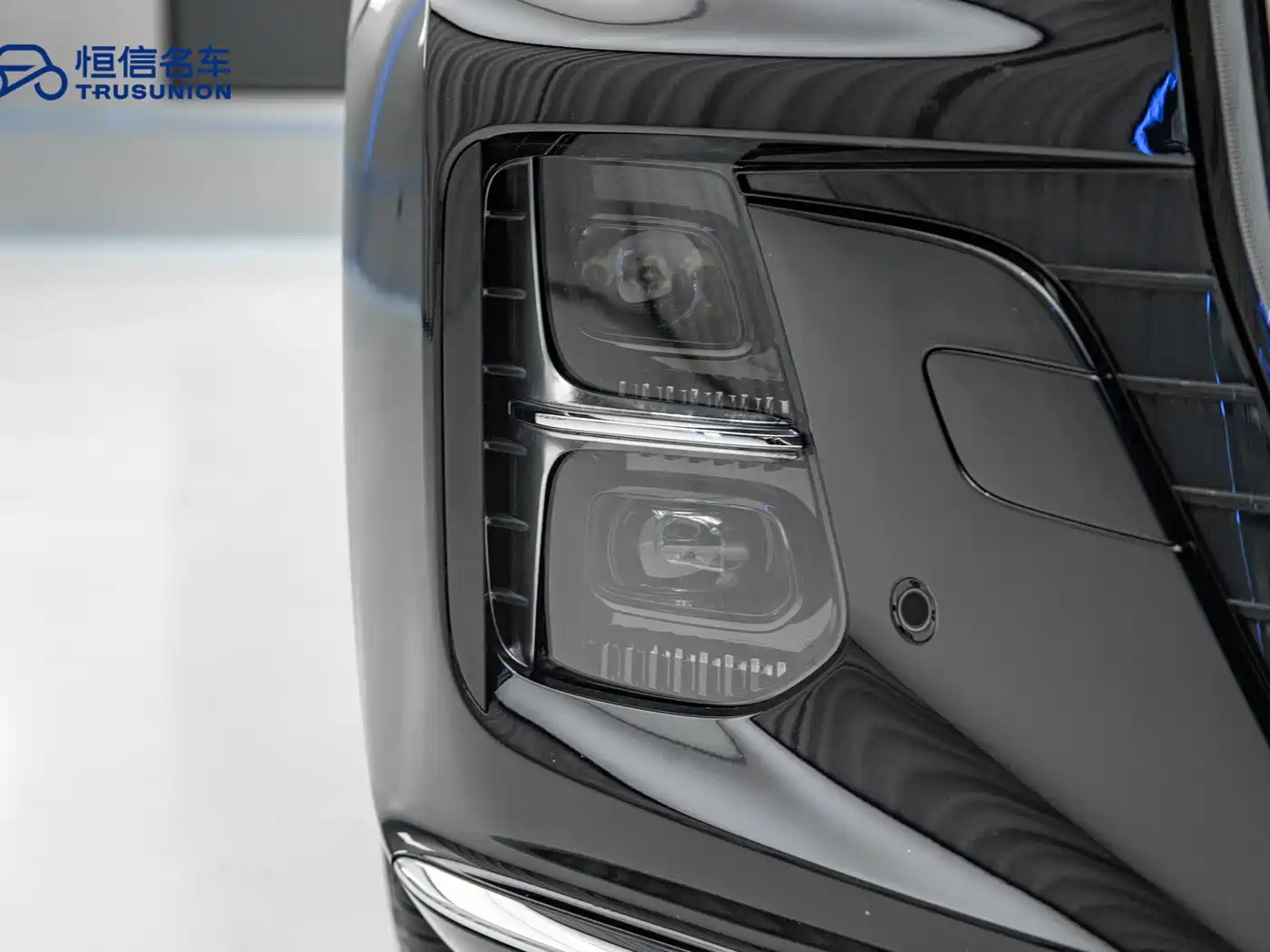 Hongqi H5 2023 2.0T Auto Smart Connect Flag Comfort фото 10