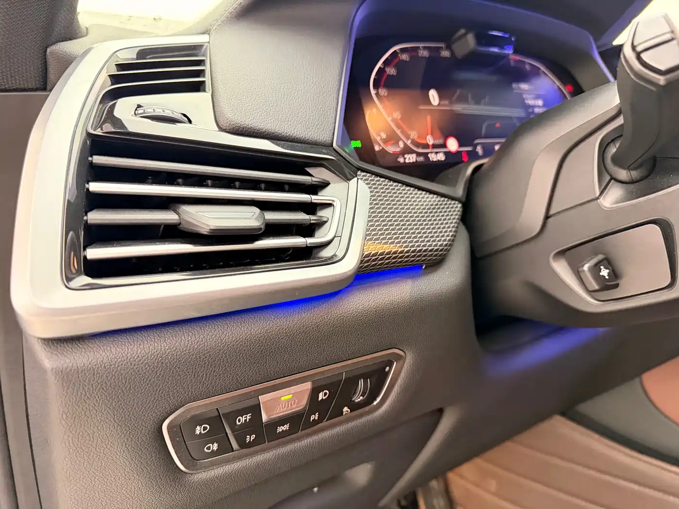 BMW X6 2021 xDrive40i M Sport Package фото 17