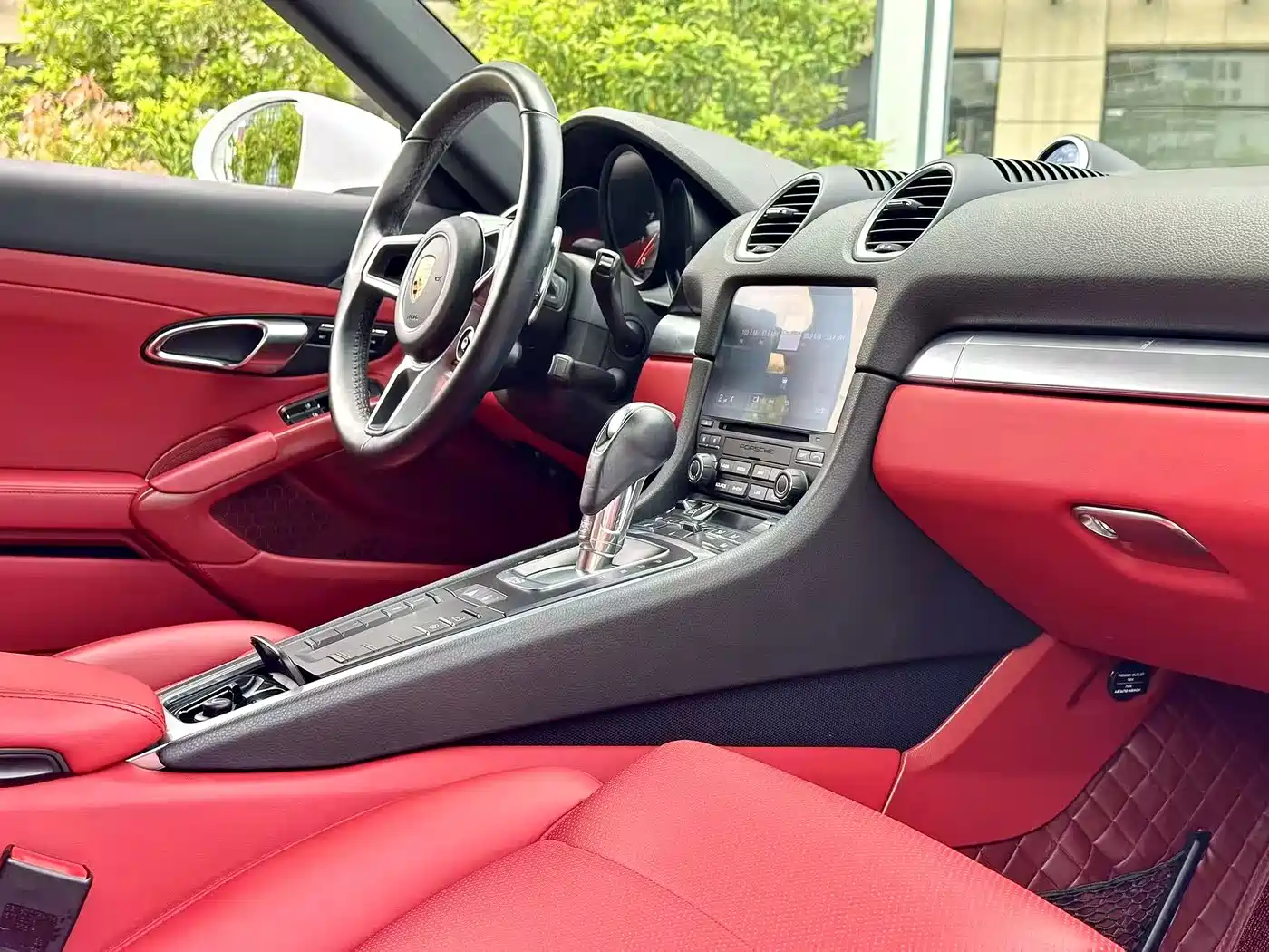 Porsche 718 2018 Cayman 2.0T фото 10