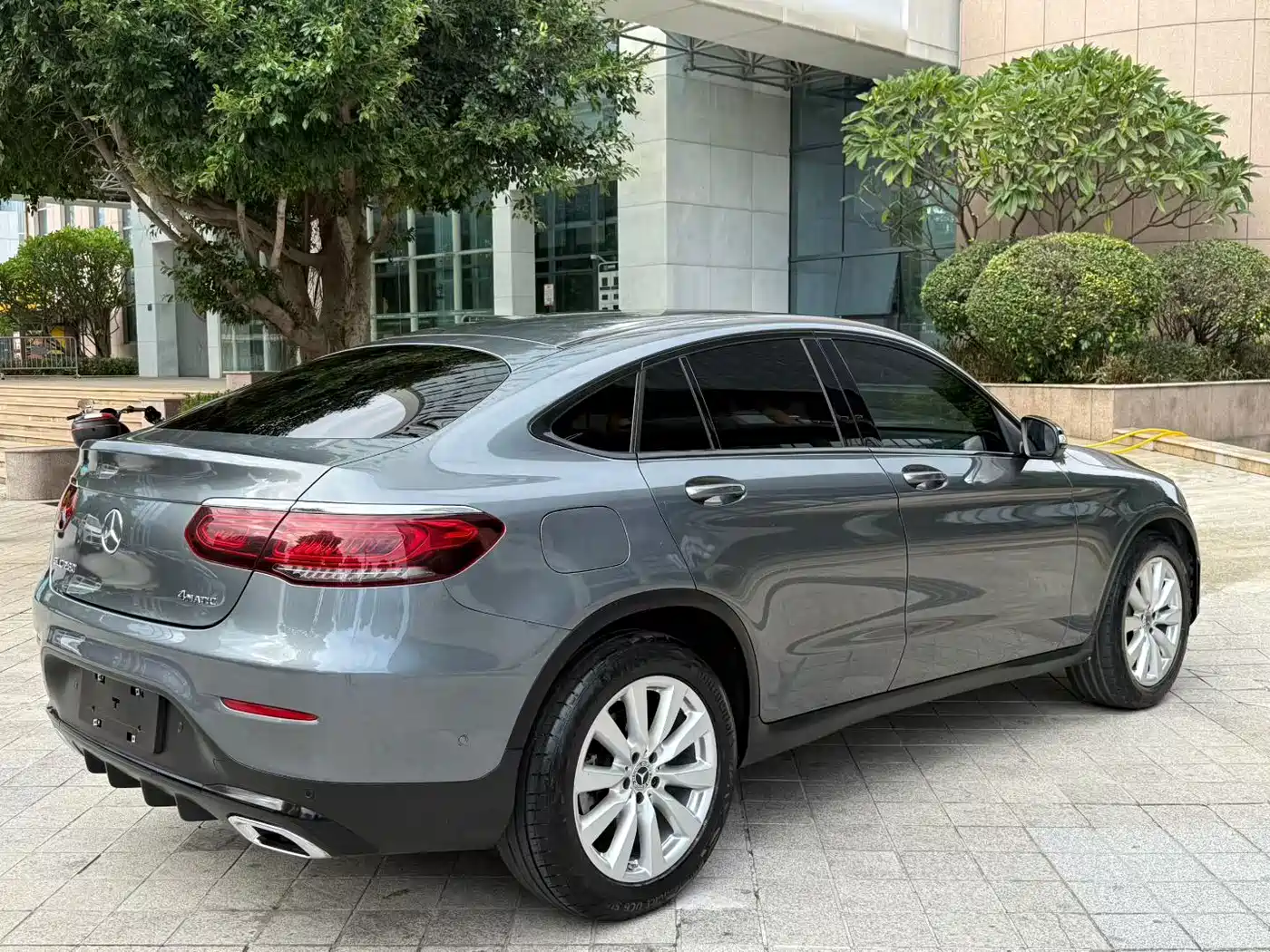 Mercedes-Benz GLC Coupe 2020 GLC 260 4MATIC Coupe SUV фото 7