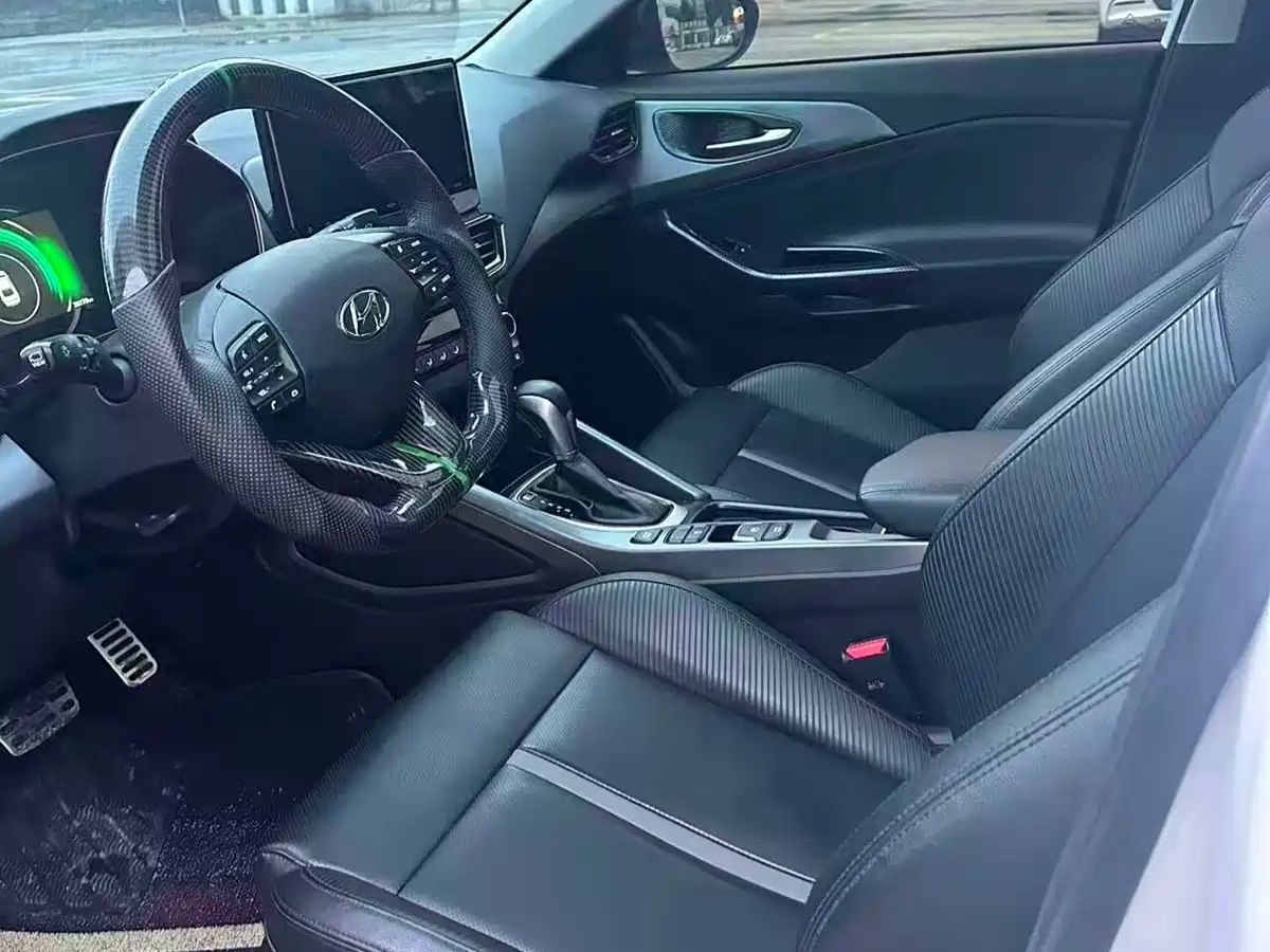 Hyundai Fista 2019 280TGDi Sport Edition China VI фото 4