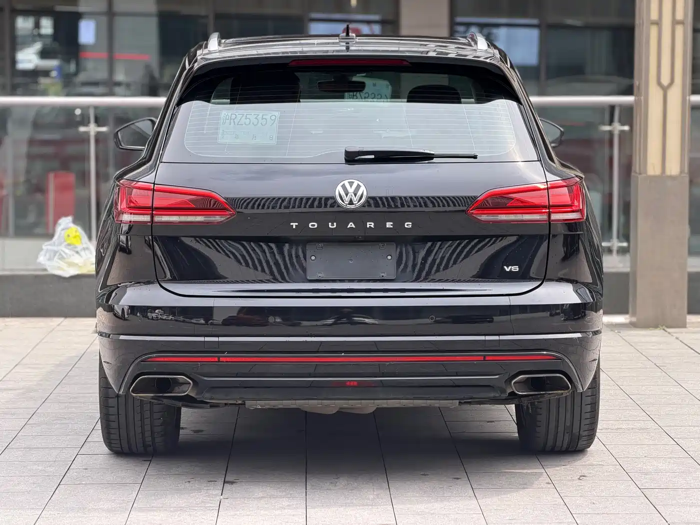 VOLKSWAGEN TOUAREG