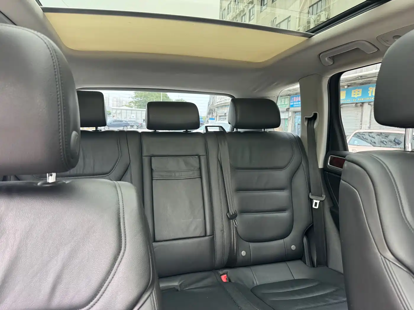 Volkswagen Touareg 2011 3.0TSI Standard фото 13