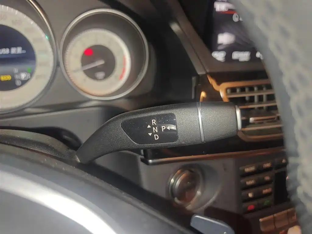Mercedes-Benz E-Class 2015 E 260 L Sport фото 7