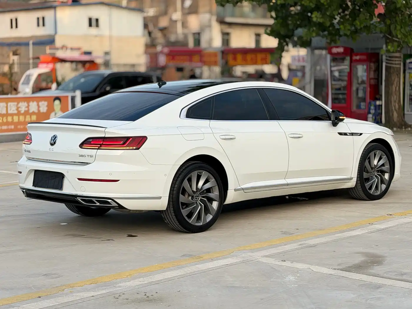 Volkswagen FAW-Volkswagen CC 2024 380TSI Eye-catching Public Sharing Edition фото 7