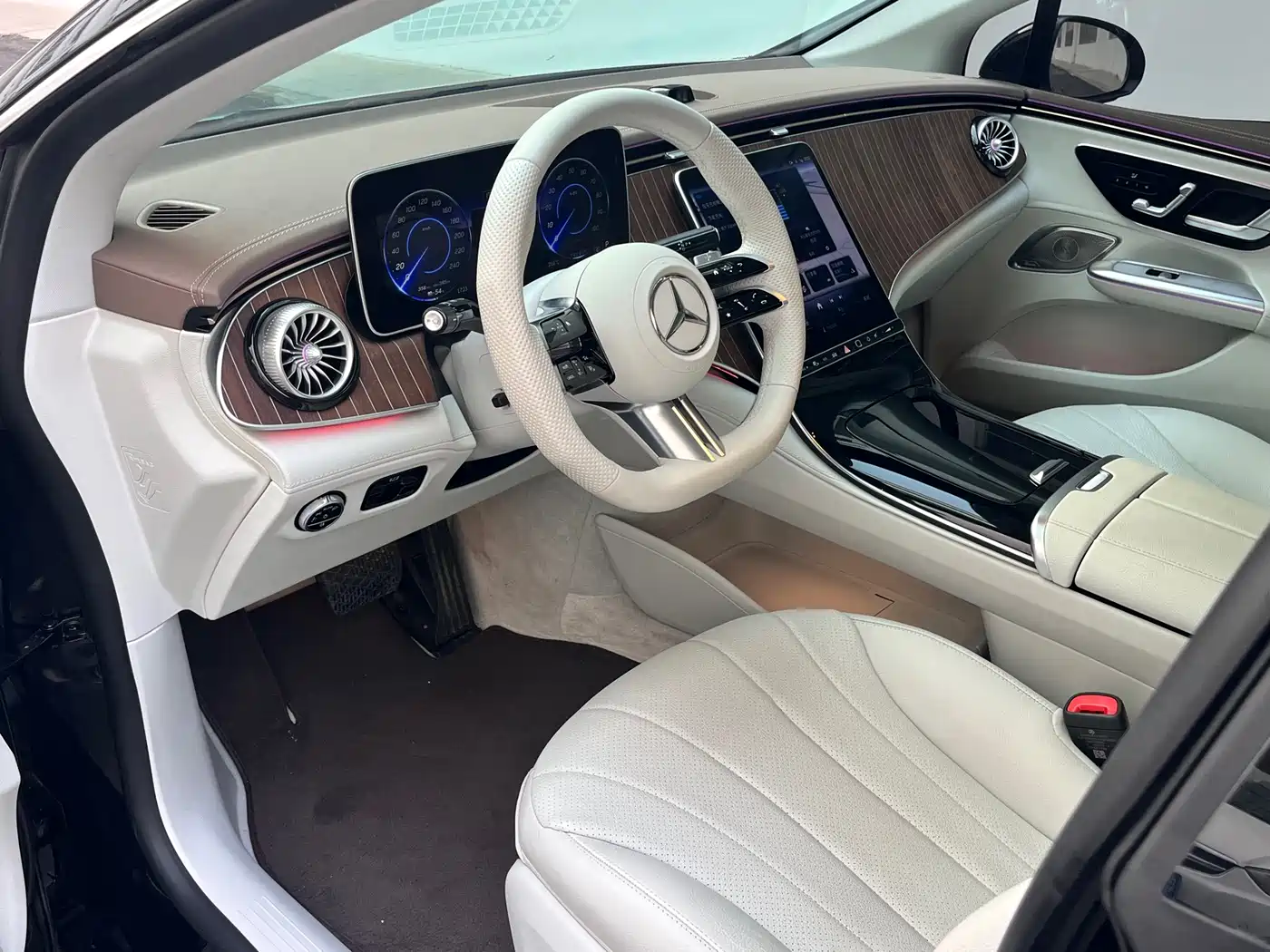 Mercedes-Benz EQE 2022 350 Pioneer Edition фото 10