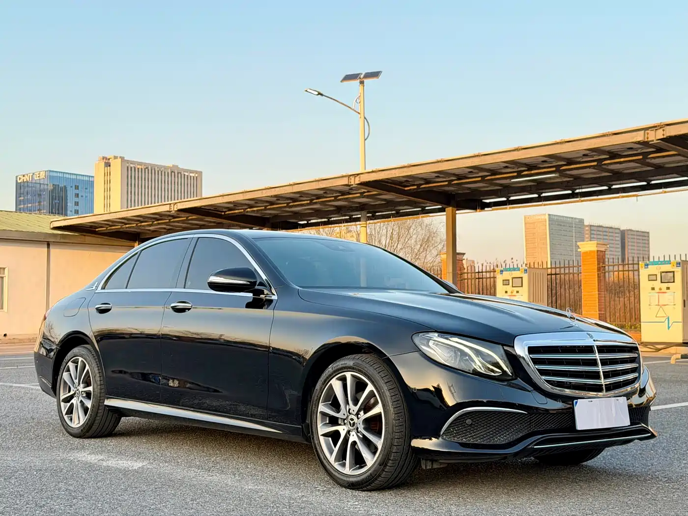 Mercedes-Benz E-Class 2017 E 200 Sport фото 3
