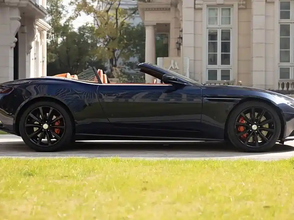 Aston Martin DB11 2021 2022 4.0T V8 Volante