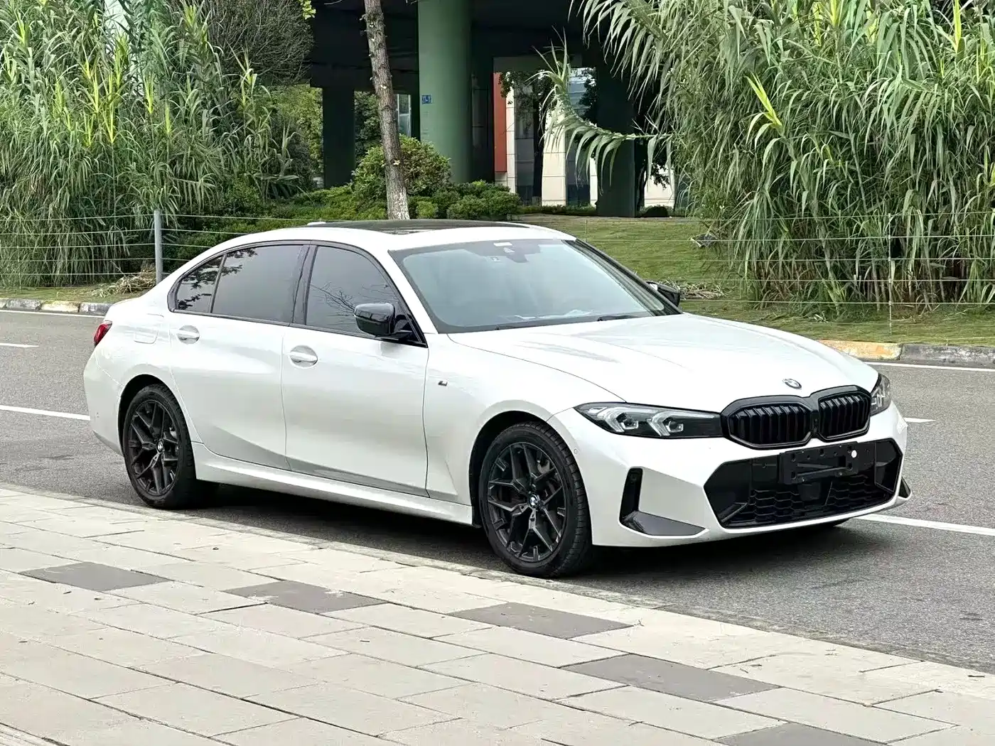 Фото 3 - BMW 3 Series