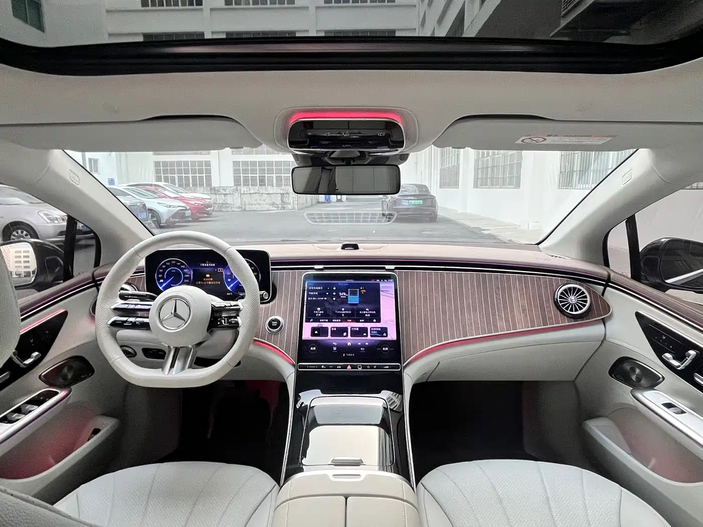 Mercedes-Benz EQE 2022 350 Pioneer Edition фото 15