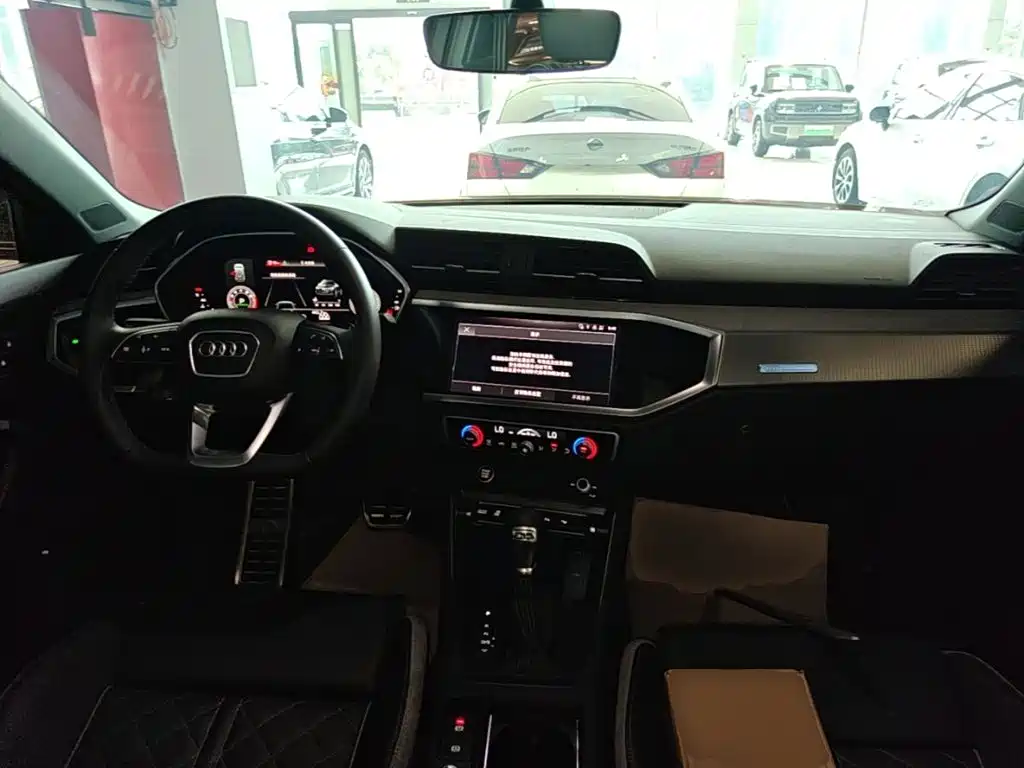 Audi Q3 2025 2025 quattro 45th Anniversary Edition 40TFSI Fashion Dynamic