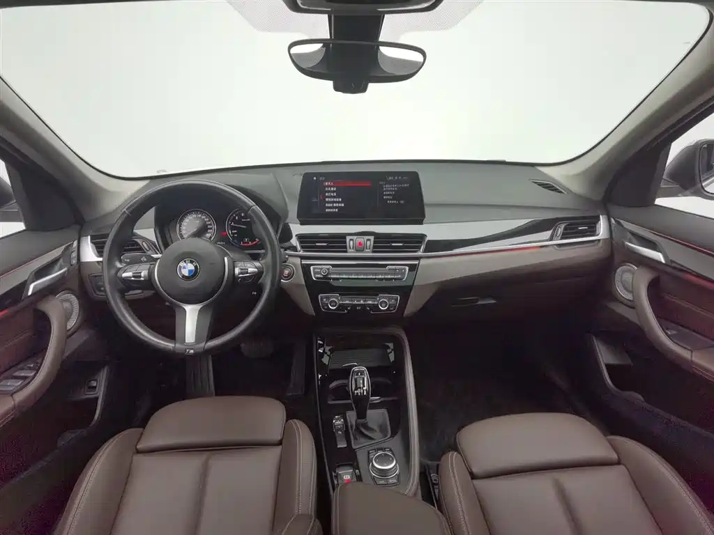 BMW X1 2022 sDrive20Li Premium фото 5