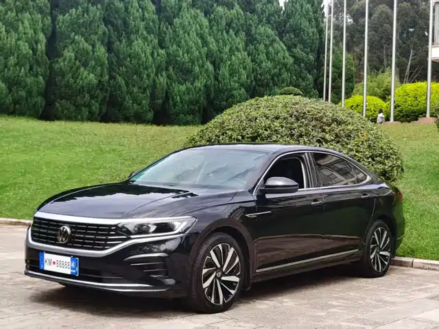 Volkswagen Passat 2023 330TSI Elite Edition — фото 1