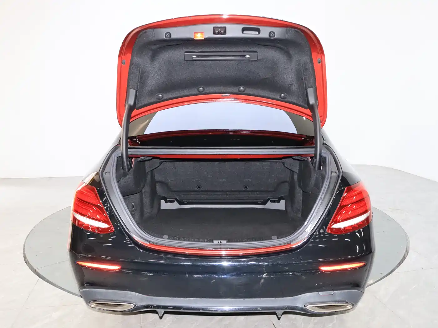 Mercedes-Benz E-Class 2017 E 200 Sport 4MATIC фото 16