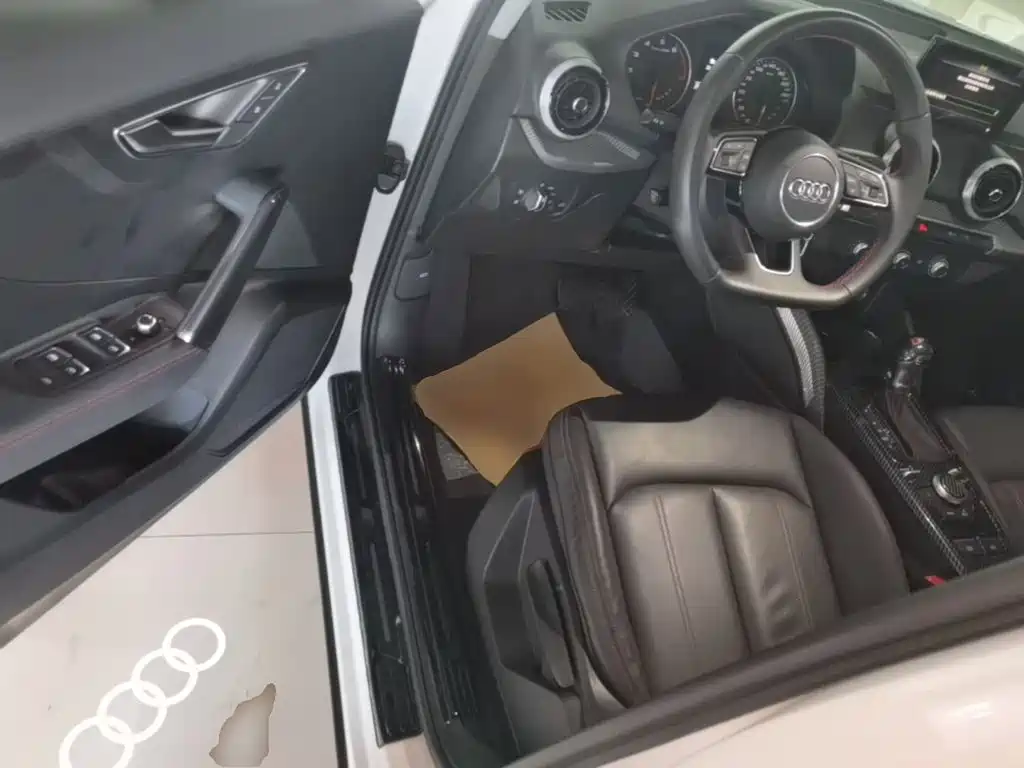 Audi Q2L 2024 2024 35TFSI Progressive Sport