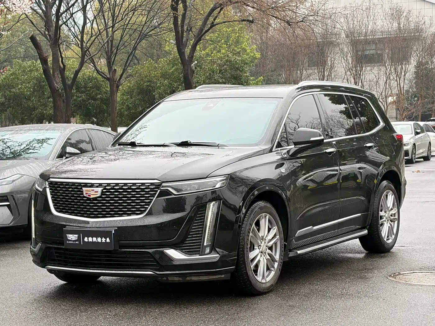 CADILLAC XT6