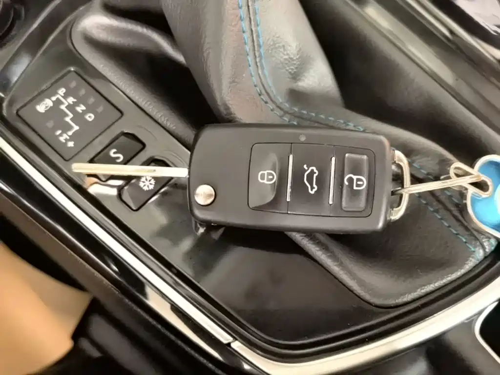 Peugeot 308 2018 2016 1.6L Automatic Luxury