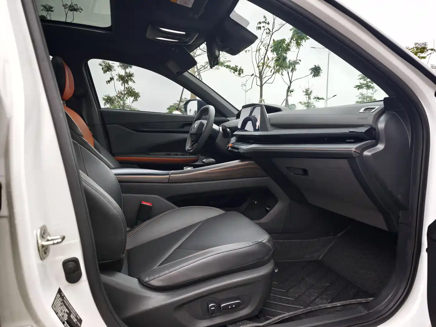 CHANG'AN UNI-V SMART IDD