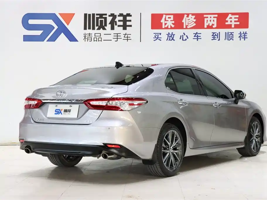 Toyota Camry 2021 2.5G Luxury Edition фото 4