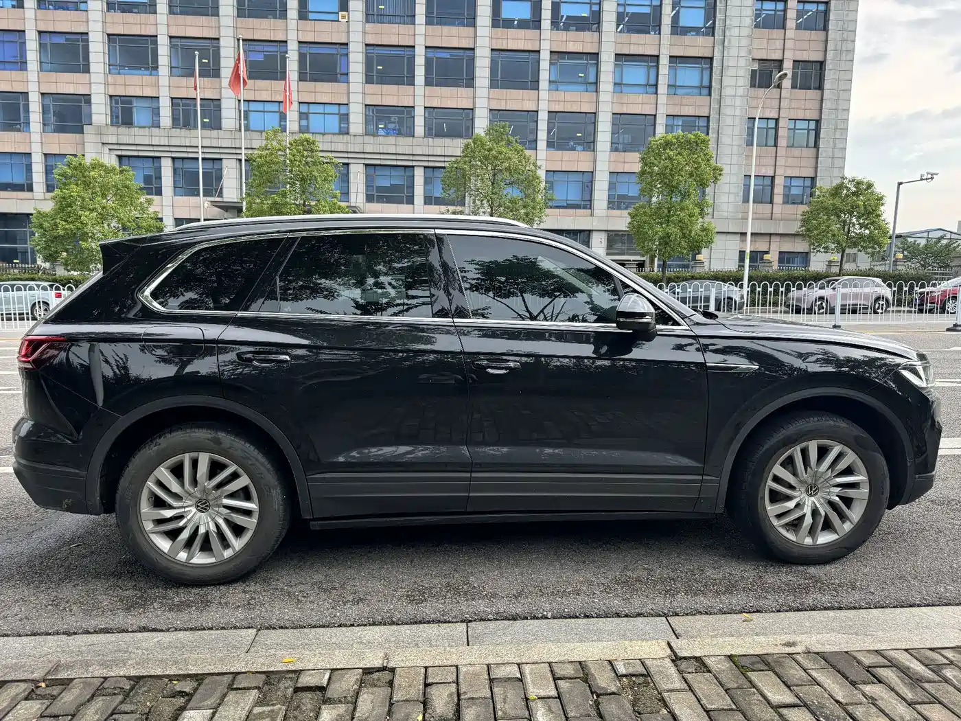 Volkswagen Touareg 2023 2022 2.0TSI Pilot Special Edition