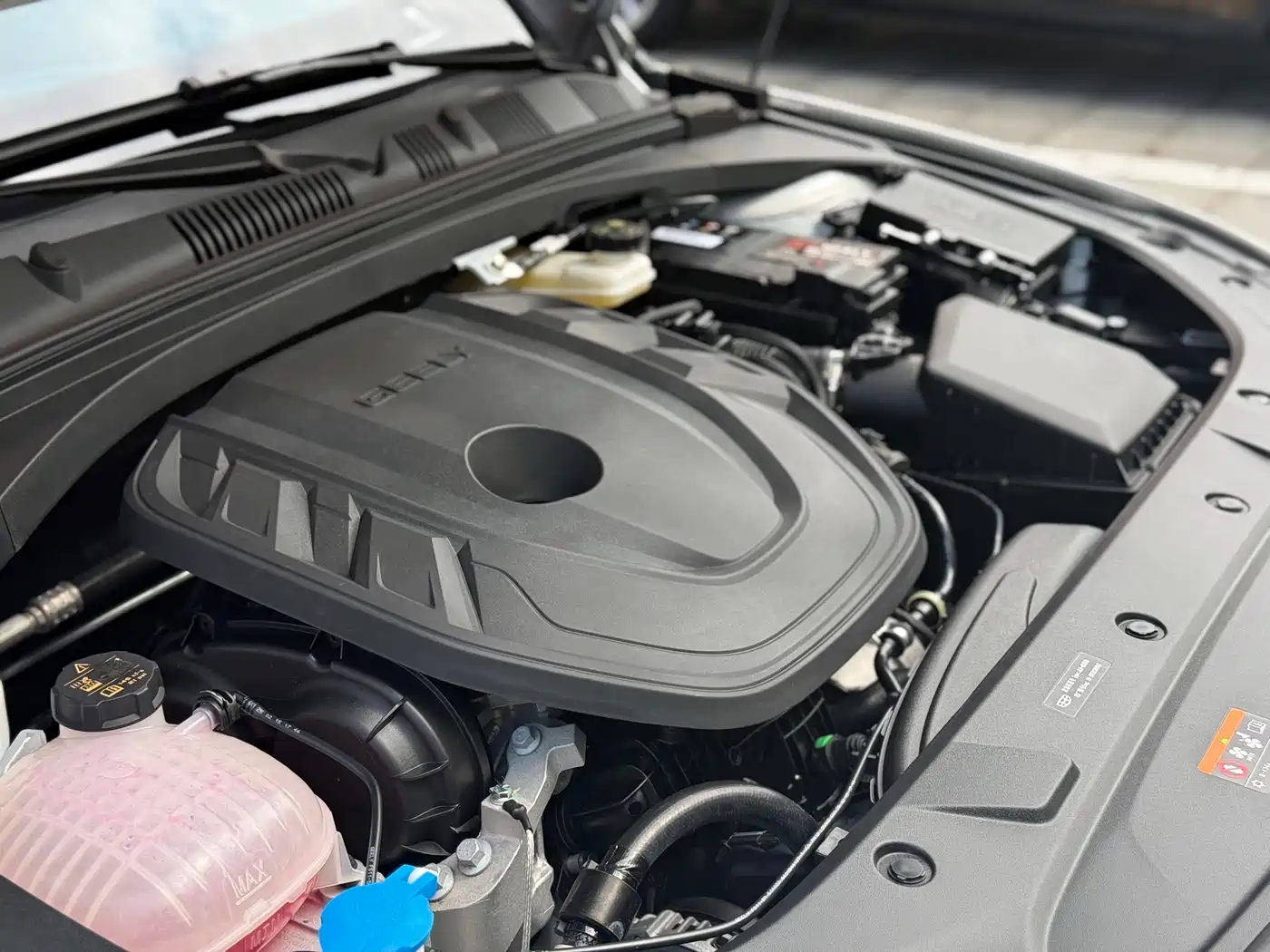 Geely Xing Rui 2025 2024 2.0TD Azure Cloud Edition