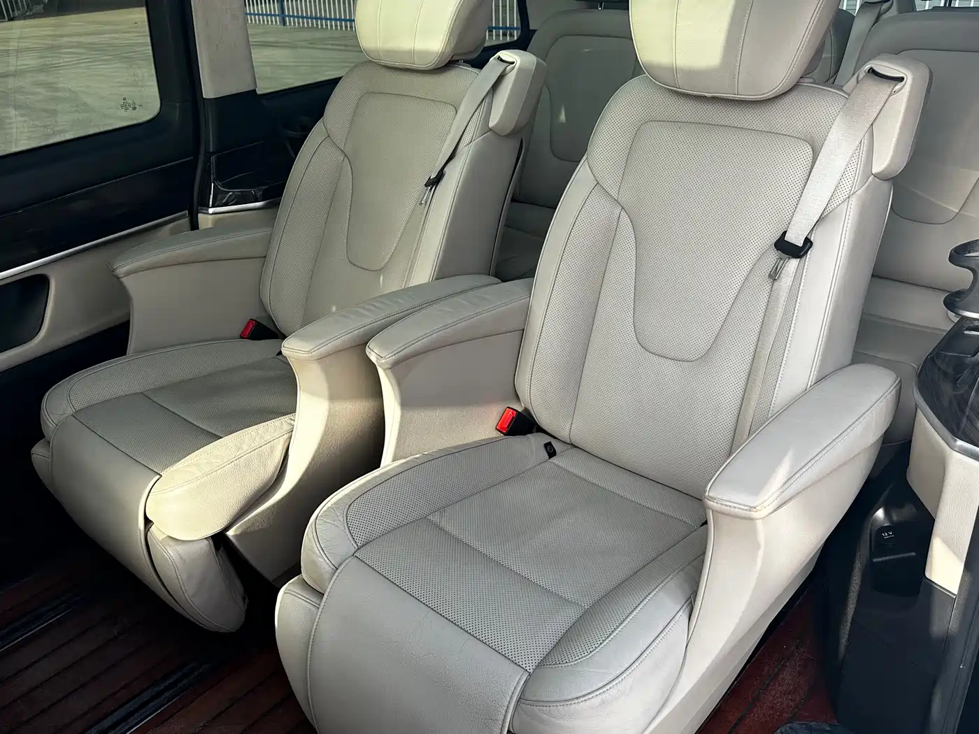 Mercedes-Benz V-Class 2018 V 260 Pilot Edition China V фото 15