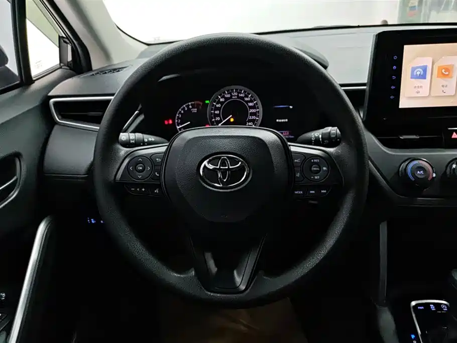 Toyota Corolla Cross 2022 2.0L Pioneer Edition фото 15