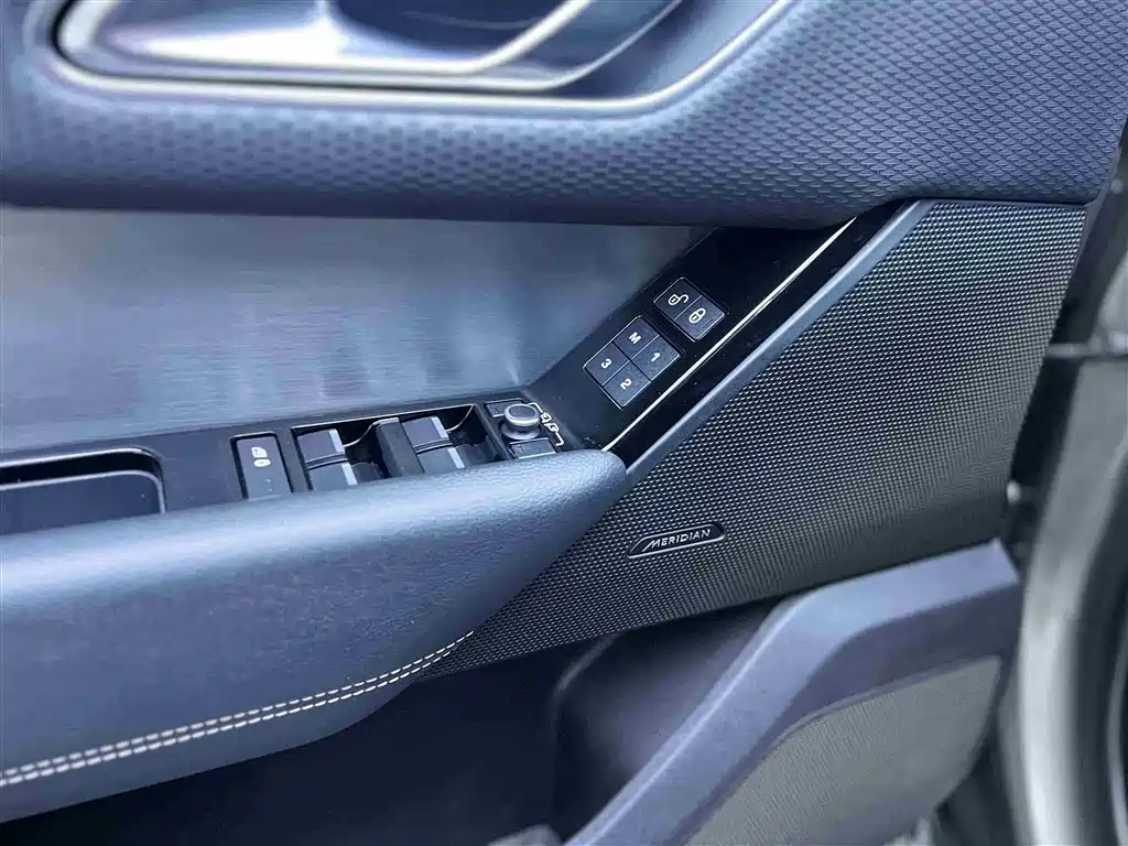 Land Rover Range Rover Velar 2018 P380 R-DYNAMIC S фото 5