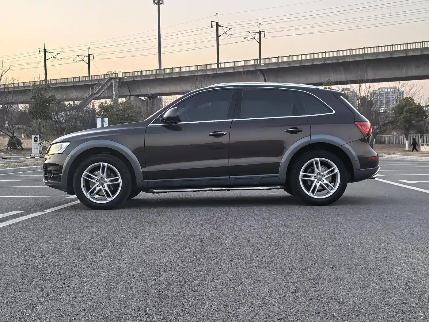 Audi Q5 2017 Plus 40 TFSI Technology фото 6